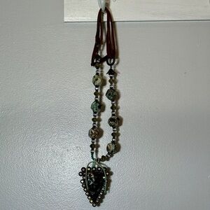Green and Brown Arrowhead Pendant Necklace with Western Vintage Charm